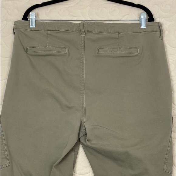 R Jeans The Highrise Cargo Pants Olive Green Size 34 Petite - Picture 5 of 11